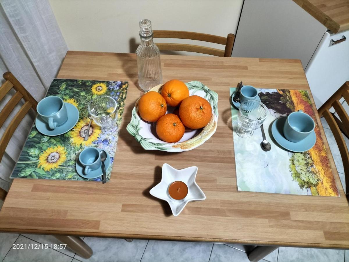 Beatrice Apartment Con 1Camera Da Letto, Un Soggiorno Cucina E Bagno Scordia Bagian luar foto